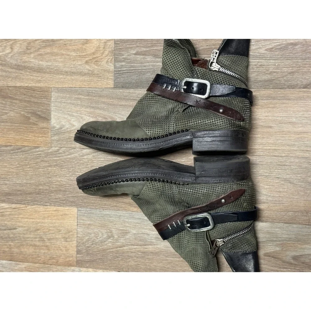 A.S.98 Airstep leather biker ankle boots Green Perforated Buckle Strap Womens